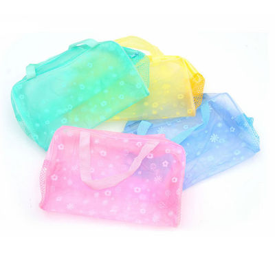 Qualidade  OEM Foldable PVC Cosmetic And Toiletry Bags Portable Makeup Bag With Zipper fábrica