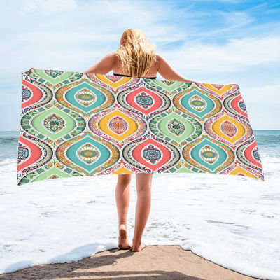 A saia longa impressa de seda fêmea respirável confortável personalizada de toalha de praia do projeto envolveu a cobertura coberta biquini da proteção solar