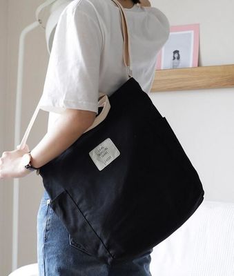 As mulheres luxuosas do zíper coreano da mala a tiracolo da lona ensacam o totalizador simples fêmea da impressão da letra da bolsa de Women Messenger Bag do desenhista