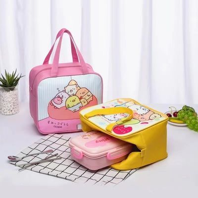 As crianças dos desenhos animados almoçam térmico bonito impermeável de uma lona mais fresca do saco isoladas